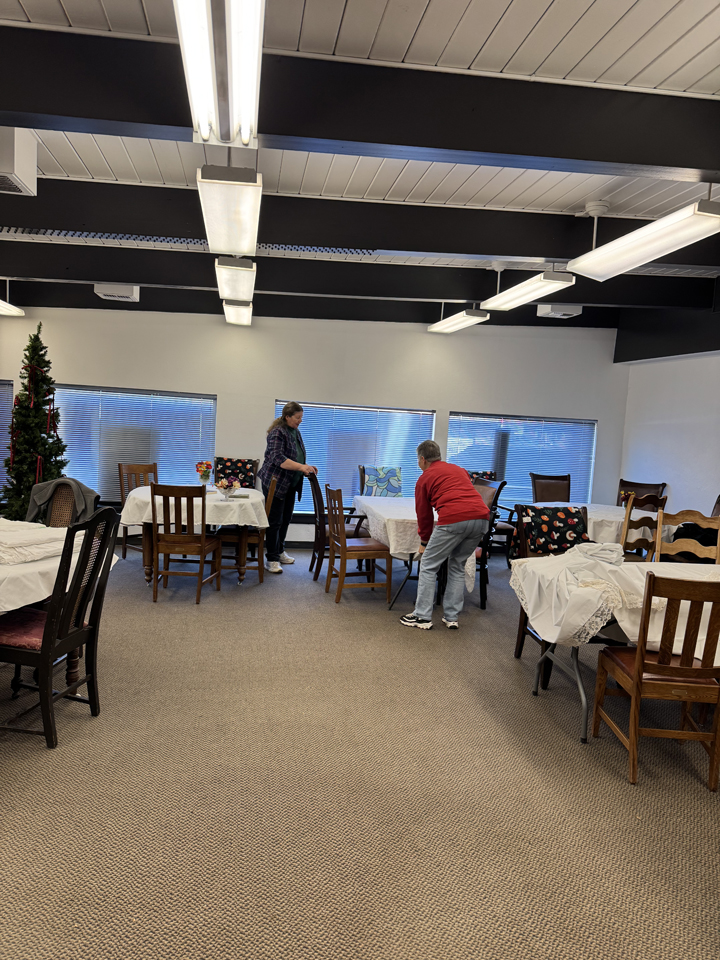 SettingTablecloths(DianaCroucherRisaHalgarth(resized)